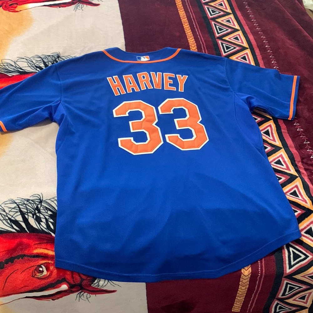 Mets jersey shirt, like new no stains no ripped. Men